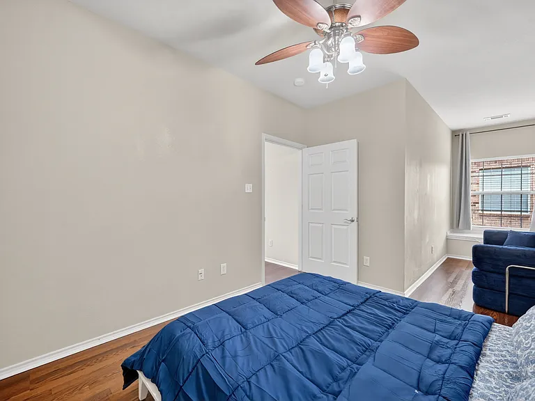 154 Castleridge Dr #B — Photo 15
