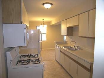 2nd image of 508 N Lake Shore Dr