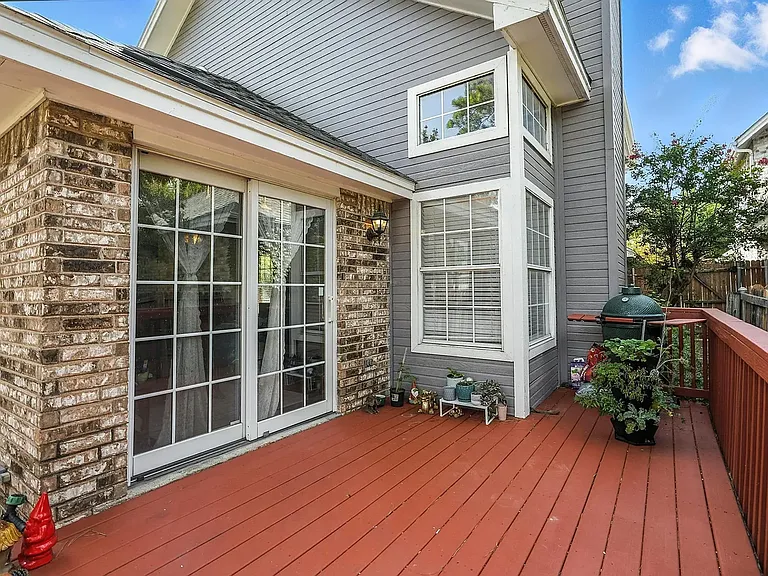 1426 Harmony Ln — Photo 43