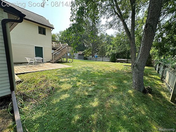 2nd image of 603 Heights Rd