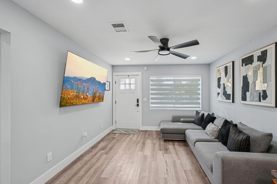 next background image