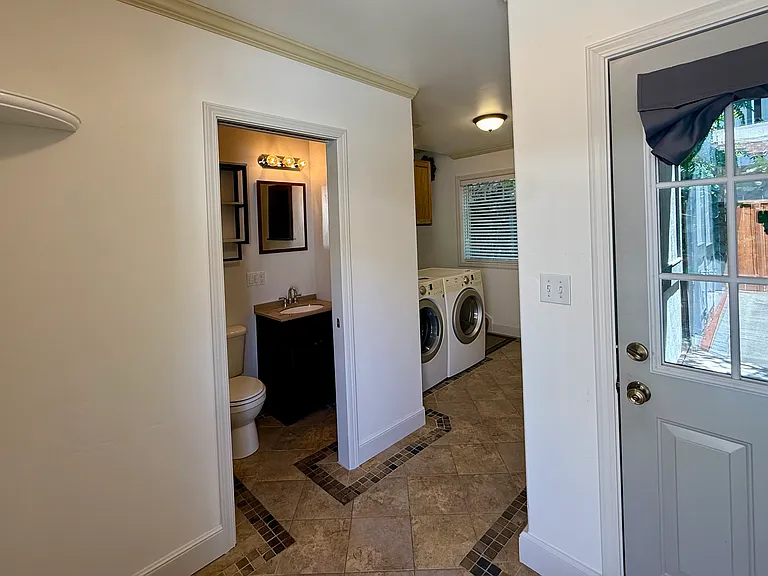 143 Jackson Ave #143 — Photo 2