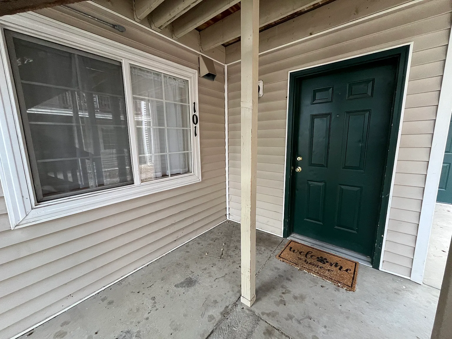 1221 University Ave — Photo 4