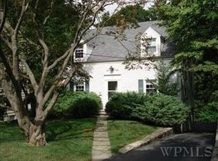 127 Caterson Ter, Hartsdale, NY 10530