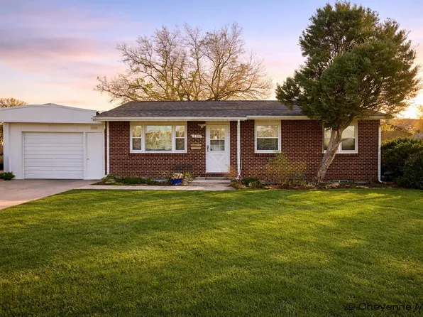 3331 Belaire Ave, Cheyenne, WY 82001