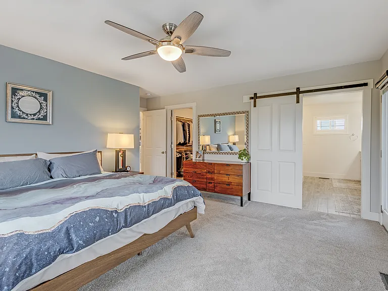 1516 Solitaire St — Photo 17