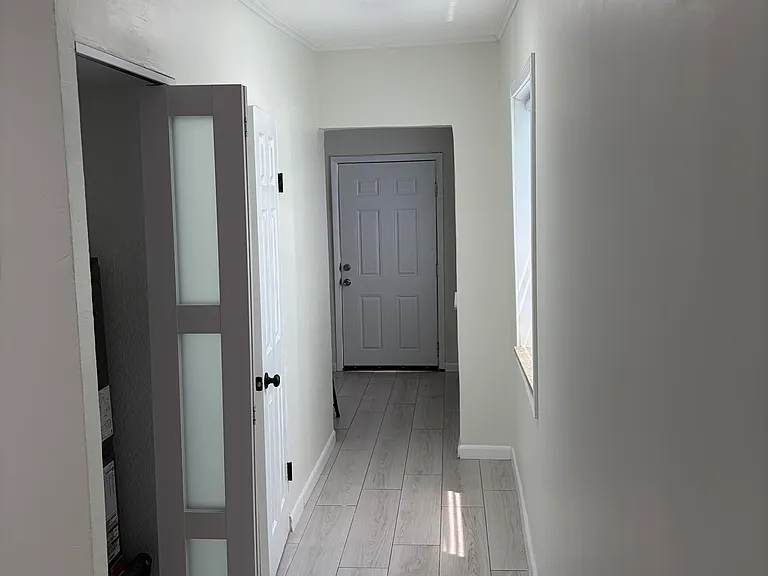 1431 NW 30th St — Photo 20