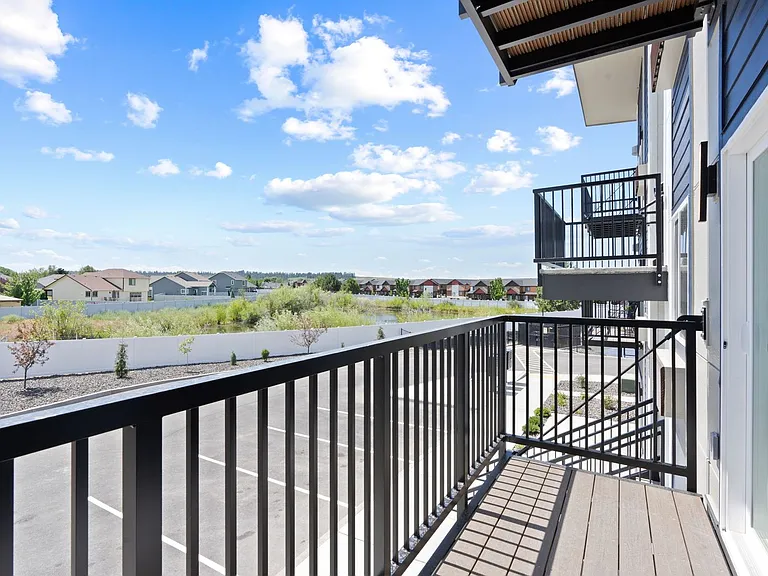 Fairways Apartments — Photo 36