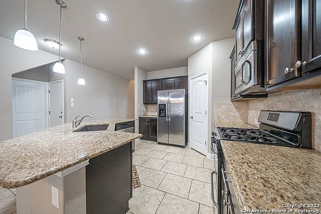 12911 Brewster Ml — Photo 12
