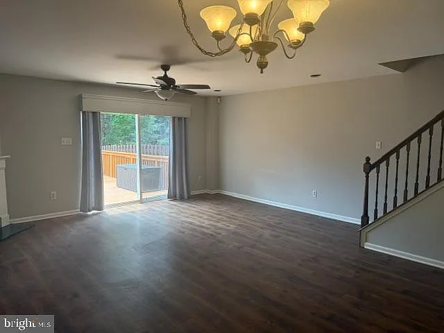 110 Pin Oak Ct — Photo 6