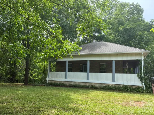 2051 Sutton Spring Rd, York, SC 29745