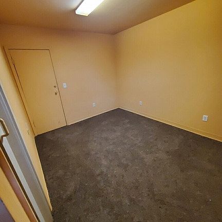 3rd image of 410 W Freeman St #8