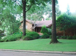 8388 Dell Oak Cv, Germantown, TN 38139