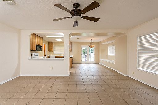 3rd image of 13182 Regency Bnd