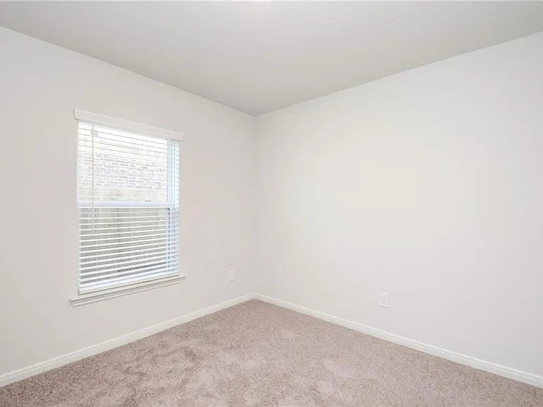 10699 Lost Maples Dr — Photo 15