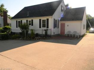 1511 Fairview Pl, Alliance, OH 44601