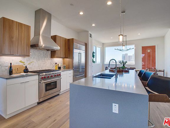 2nd image of 1027 N White Knoll Dr #12