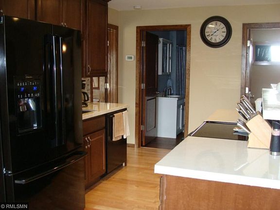 2nd image of 2557 Klondike Dr NE