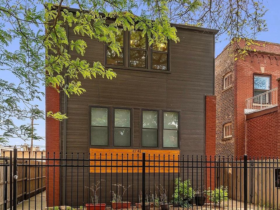 Attractive exterior with room for planting in the front yard.