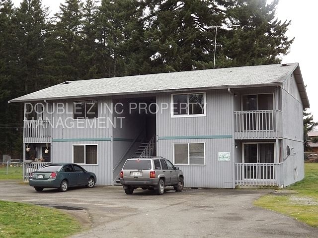 1st image of 20015 30th Ave E Unit 3