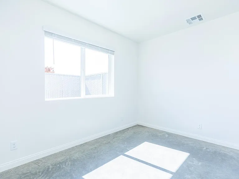 223 W Haloid Ave #B — Photo 13