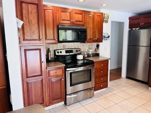 50 Stanley Rd, Newton, MA 02468