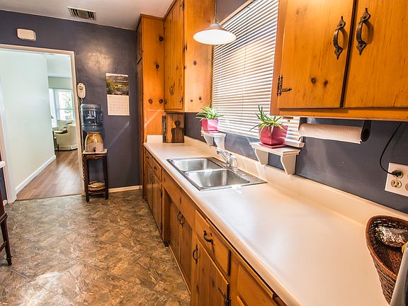 5th image of 3109 W Chandler Blvd
