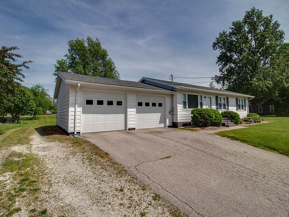 917 Sumner St, Jerseyville, IL 62052 Zillow