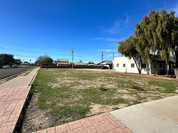 3rd image of 110 N MAIN Street #-