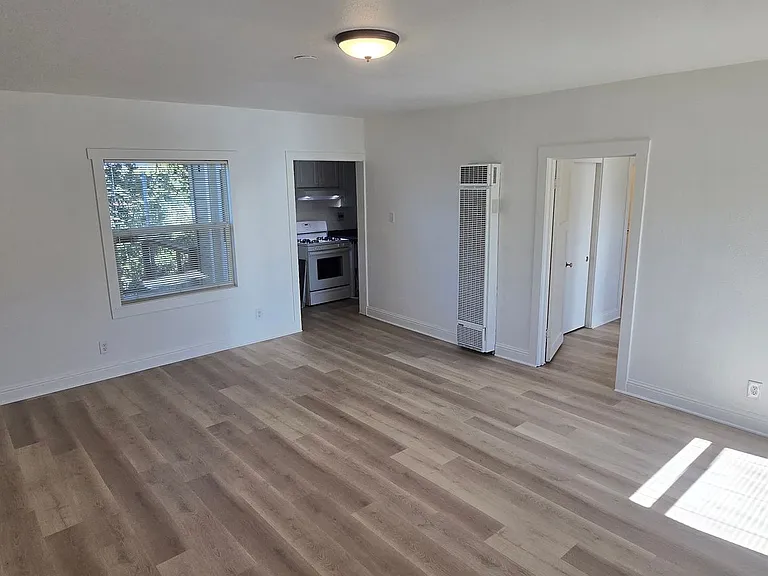 973 Gravenstein Hwy S — Photo 7