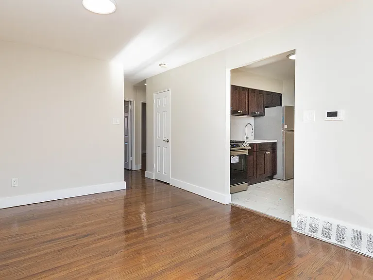 6935 N Broad St #A1 — Photo 11