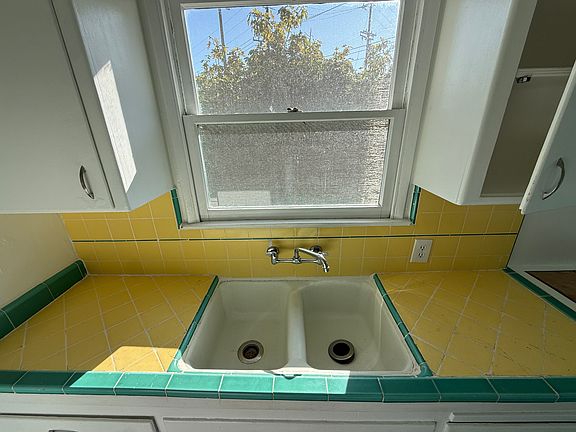 Kitchen Sink with view of yard