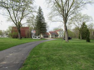 8292 Beecher Rd, Flushing, MI 48433