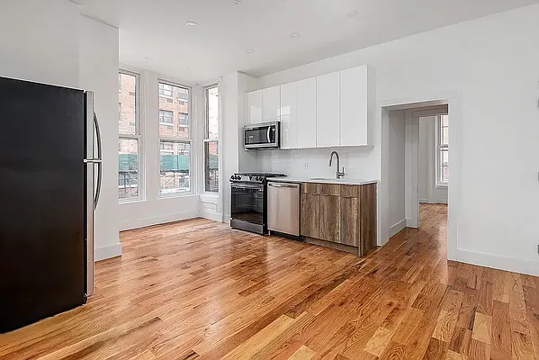 Kitchen, photo 1