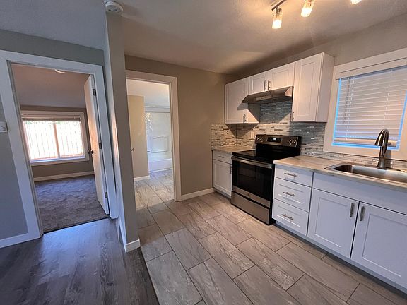 4th image of 5009 NE Hazel Dell Ave #15