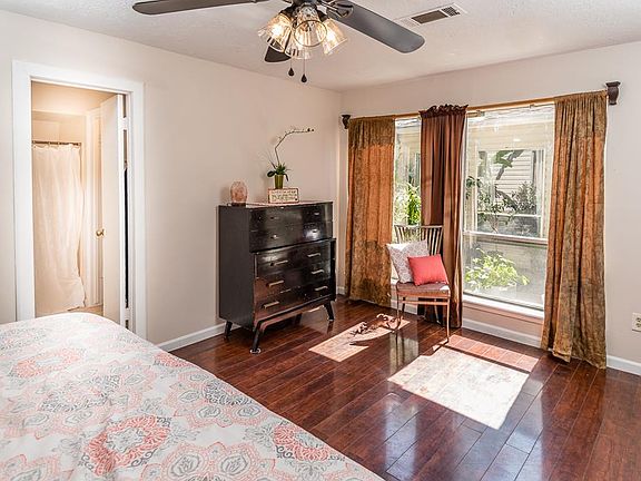 2nd image of 57 Artesian Oaks Dr