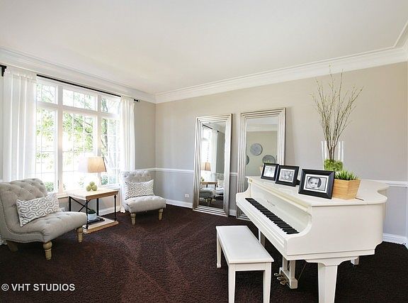 5th image of 701 Waters Edge Dr