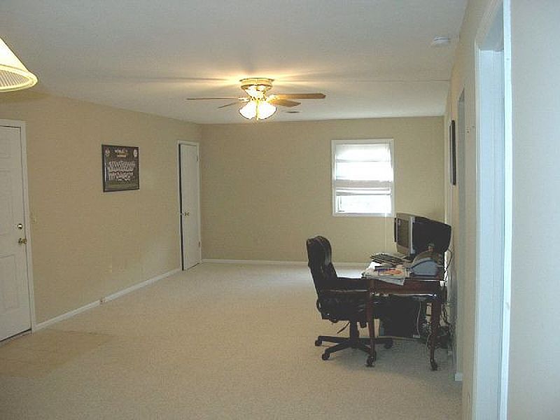 3rd image of 155 CEDARVIEW Lane