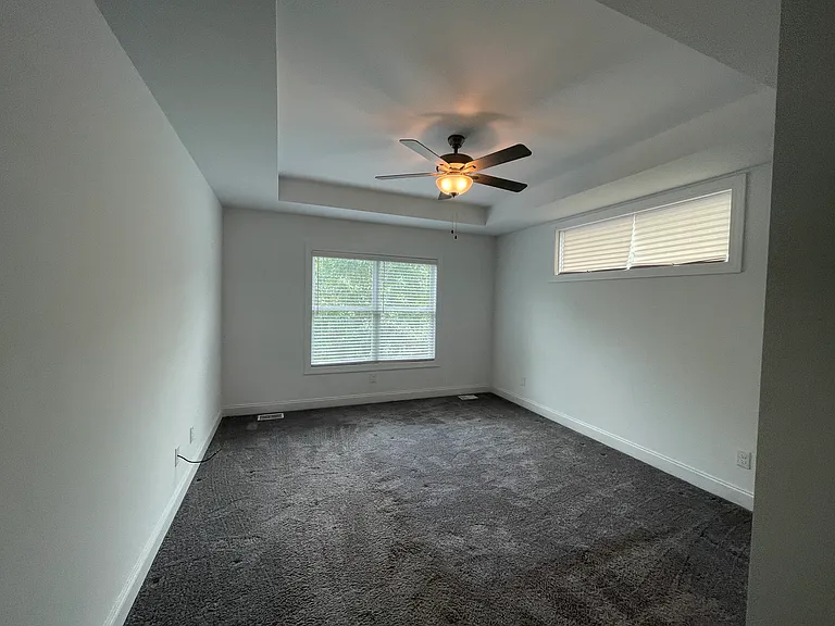 749 Amanda Ct — Photo 6