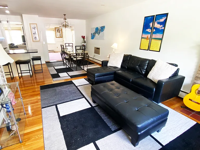 10 Pine Tree Ln — Photo 3