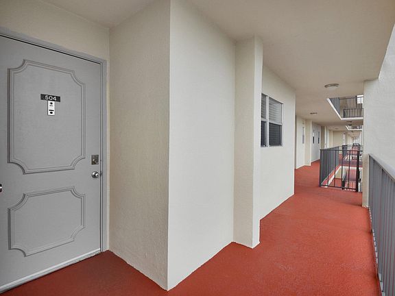 3rd image of 3755 Via Poinciana #504