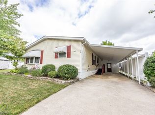 14 Schuberts Aly, Olmsted Twp, OH 44138