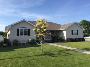 4070 Craig Dr, Grand Island, NE 68803