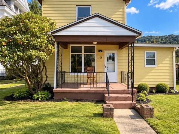 1108 Ridge Ave, New Cumberland, WV 26047