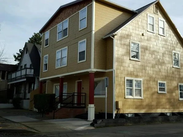 650 Marion St NE APT 1, Salem, OR 97301