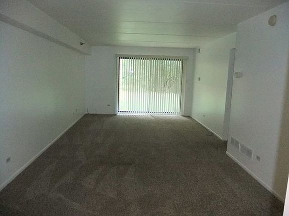 4th image of 6050 Lake Bluff Dr Unit 102