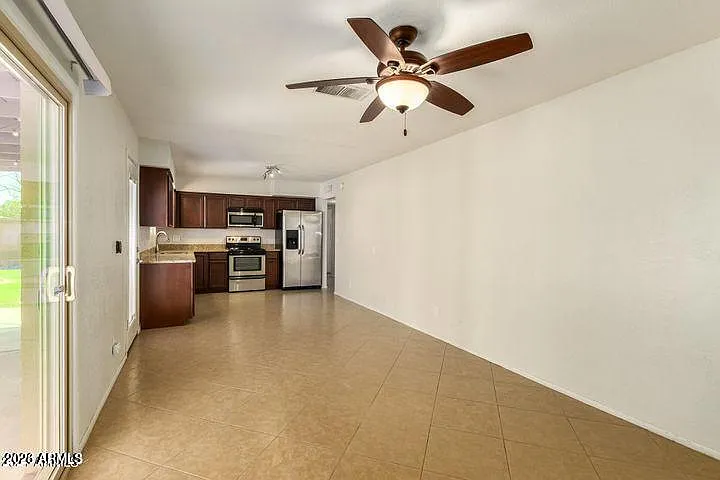 1518 W 5th Pl — Photo 7