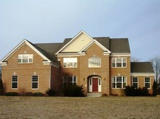 410 Long Meadow Dr, Mullica Hill, NJ 08062