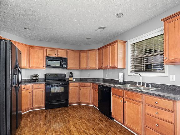 3rd image of 1068 Brick House Ln