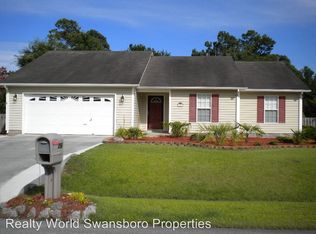 204 Marsh Hen Ct, Swansboro, NC 28584